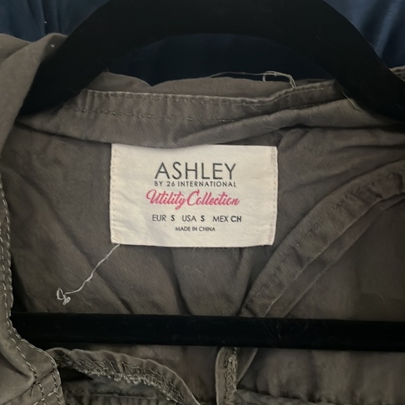 Green Jacket - Picture 2 of 2